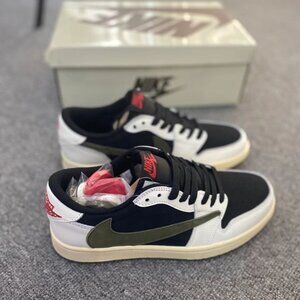 🎄🎄｡◕‿◕｡Travis Scott Jordan 1 Low Olive❤️